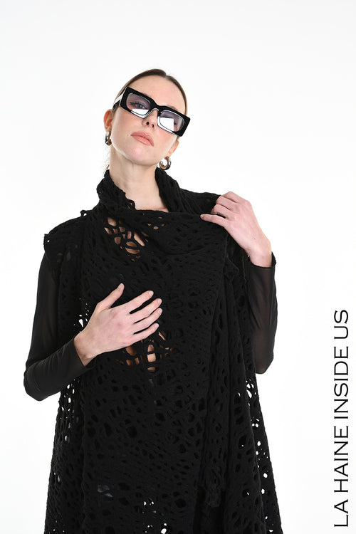 LH W5200 GILET Over Asymmetric Blend Wool Perforated UNISEX D Black