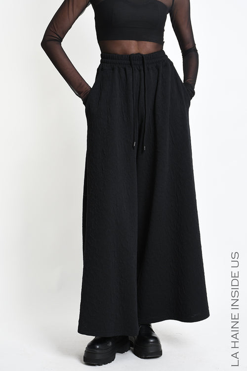 LH W5451 TROUSERS Flared Palazzo in Embossed Stretch Fleece Black