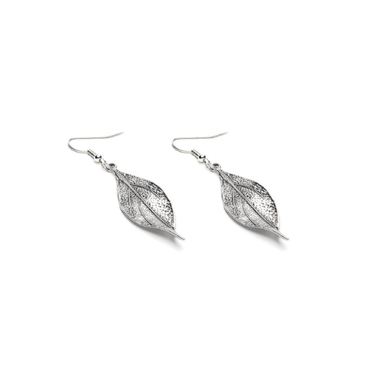 Vestopazzo pointed leaf earrings LO80215 