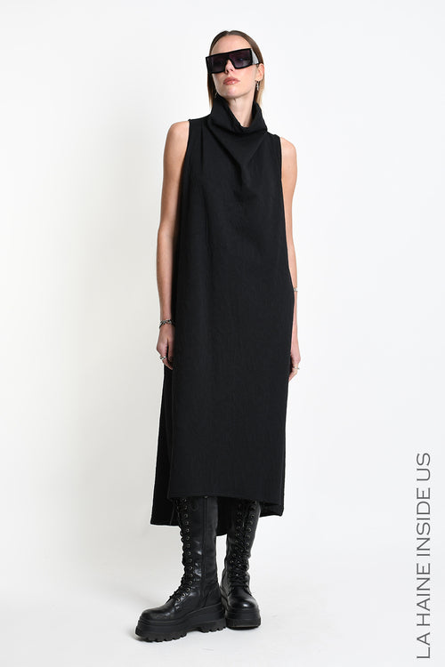 LH W5448 DRESS Sleeveless Oversized in Embossed Stretch Fleece Black