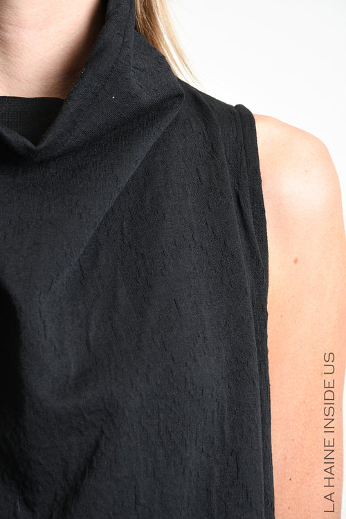 LH W5448 DRESS Sleeveless Oversized in Embossed Stretch Fleece Black