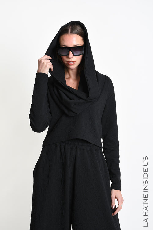 LH W5449 SWEATER Crop Embossed Stretch Fleece Black