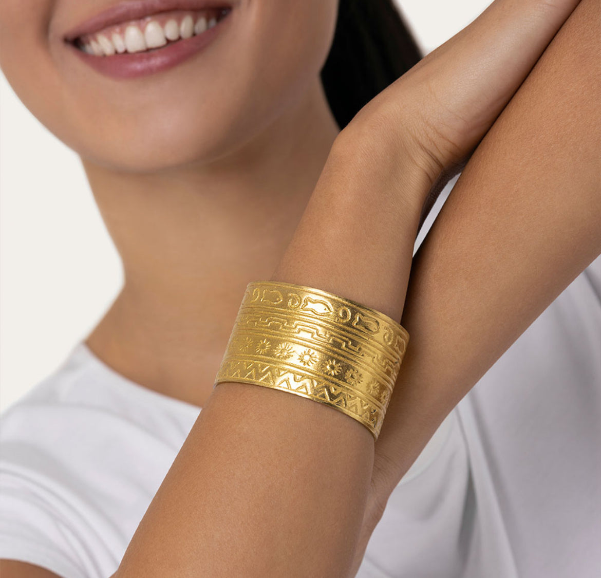 Vestopazzo DD11128 hieroglyph design bracelet band 