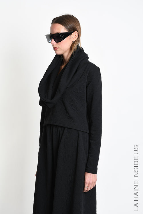 LH W5449 SWEATER Crop Embossed Stretch Fleece Black