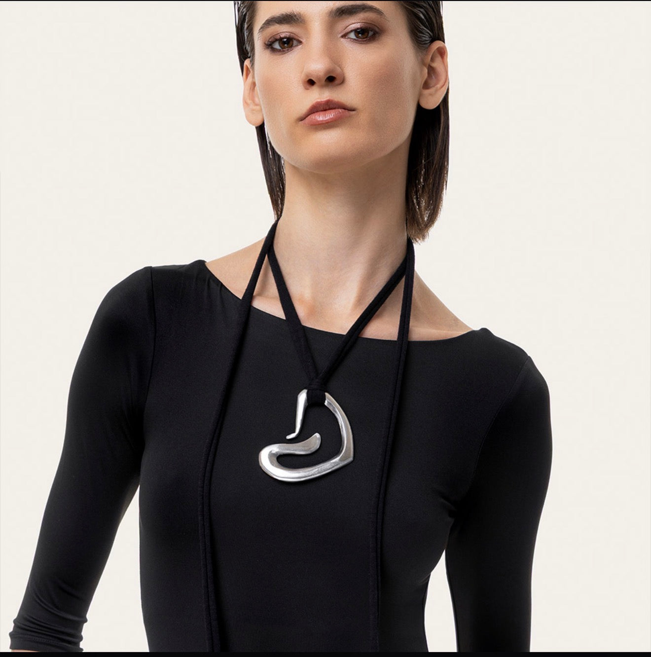 Vestopazzo al11000 collana cravatta cuore