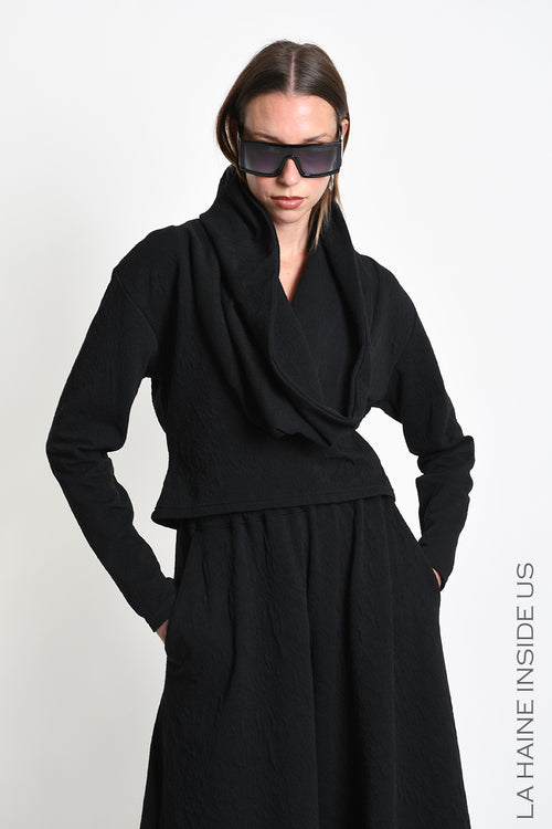 LH W5449 SWEATER Crop Embossed Stretch Fleece Black