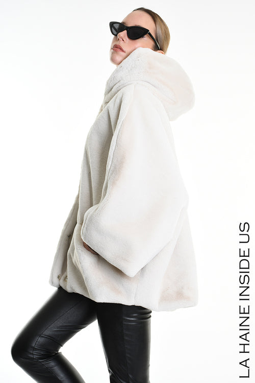 LH W5173 SPORT JACKET Over Faux Fur Lined White