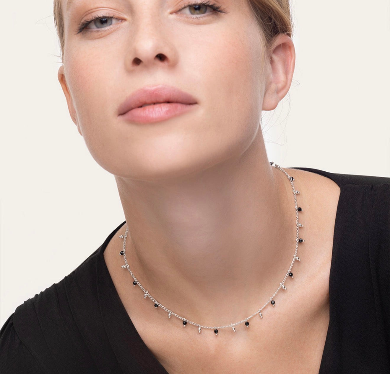 Vestopazzo lo53166 girocollo catena sfere nere