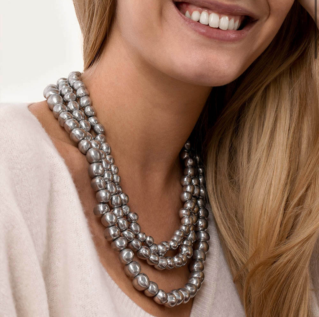 Vestopazzo al02184 collier 3 fila boules