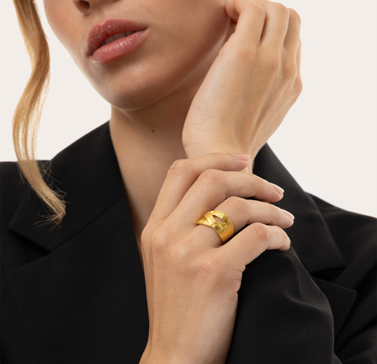 Vestopazzo dd15092 anello fascia piatta intreccio